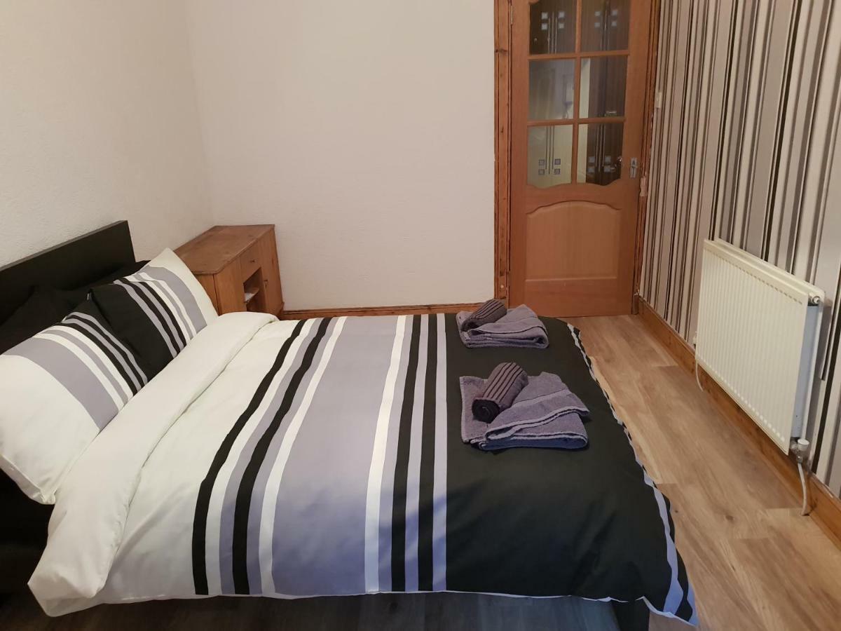 Rozina Apartment Paisley Extérieur photo